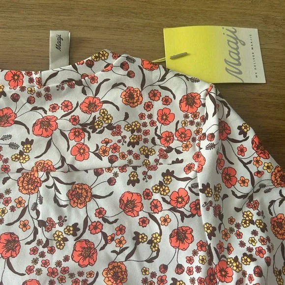 Maaji Floral Long Sleeve Rash Guard – Women’s Size M – NWT - Picture 8 of 8